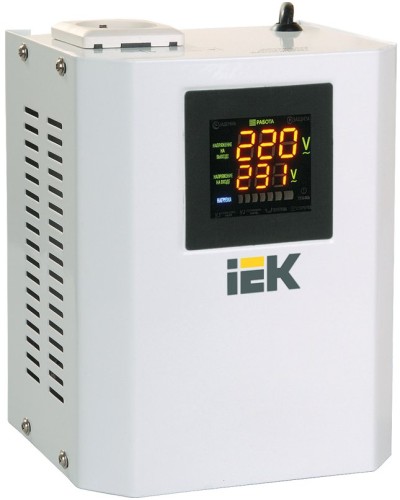 Стабилизатор напряжения серии Boiler (IVS24-1-00500). Стабилизатор напряжения. IEK в Миассе