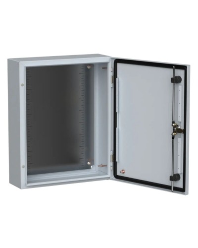 ЩМП-50.40.15 УХЛ1 IP66 500x400x150 TITAN 5 (TI5-10-N-050-040-015-66). Шкаф металлический с монтажной платой. IEK в Миассе