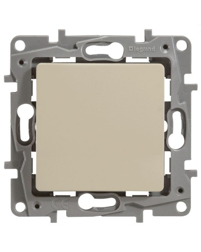 Выключатель 10AX-250В ETIKA, слоновая кость (672301). Выключатель. LegranD в Миассе